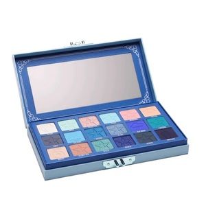 BRAND NEW UNOPENED BlueBlood Palette!!